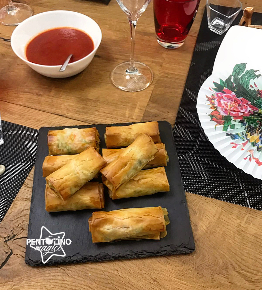 Involtini primavera e salsa agrodolce